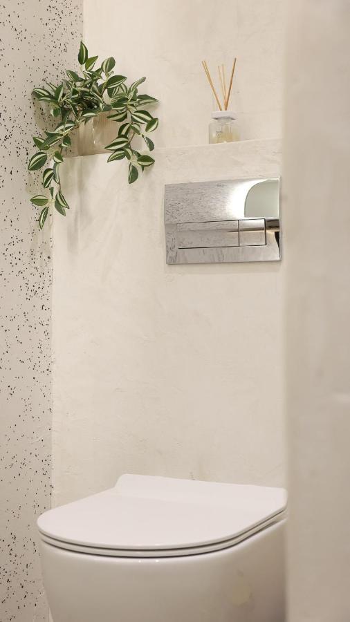 Thermes Private Suites ลูตรากี ภายนอก รูปภาพ